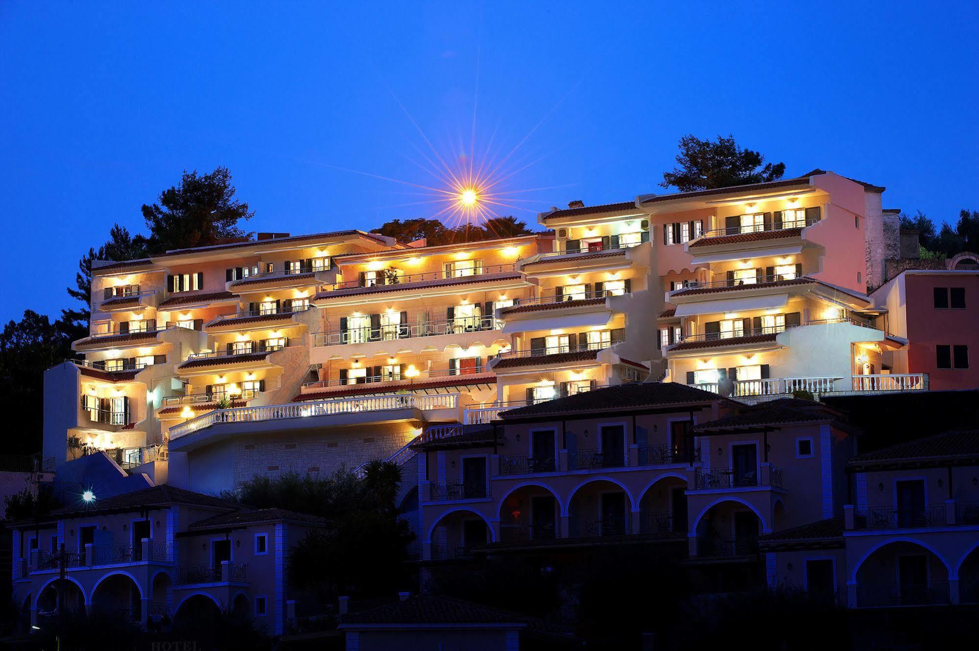 Panorama Botsaris Apartments Sívota エクステリア 写真