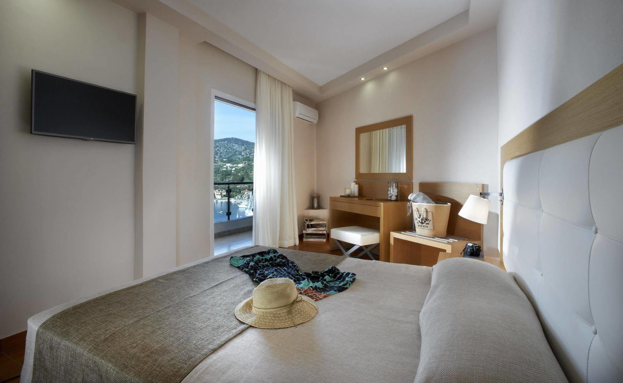 Panorama Botsaris Apartments Sívota エクステリア 写真
