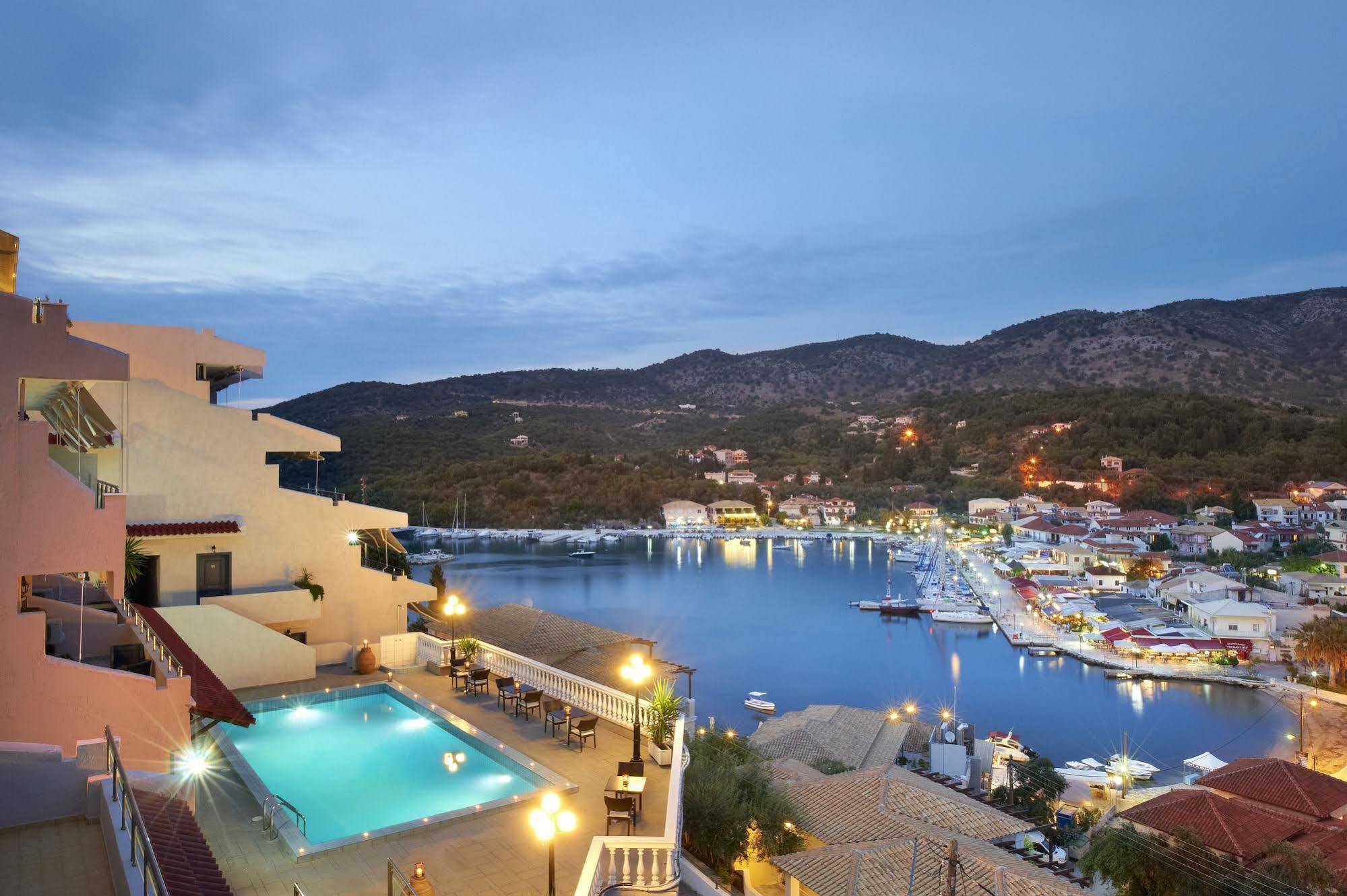 Panorama Botsaris Apartments Sívota エクステリア 写真